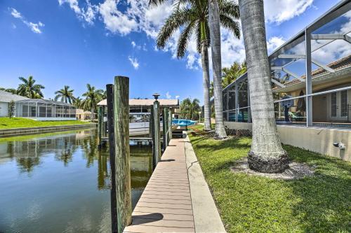 Sunny And Upscale Cape Coral Villa On The Canal