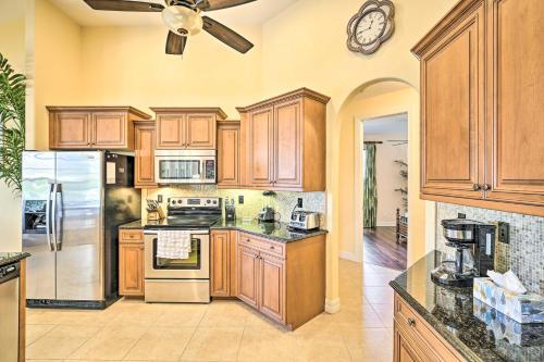 Sunny And Upscale Cape Coral Villa On The Canal