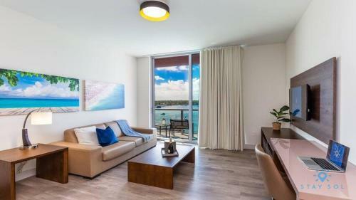 5 Beach Resort Apt W Front Bay View Terrace Up To 6 Pool