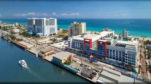 5 Beach Resort Apt W Front Bay View Terrace Up To 6 Pool