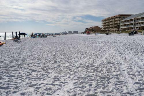 Crystal Dunes 204 By Destin Getaways