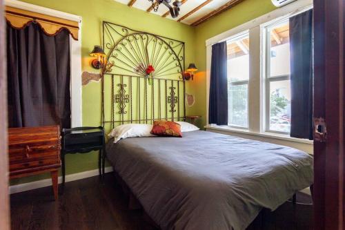Magical Compound With Room For 30+