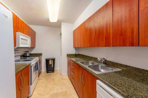 Apartamento 3 Bedroom Apt Bay View Brickell With Free Parking