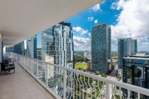 Beautiful 3 Bedroom Apartment In Brickell Miami