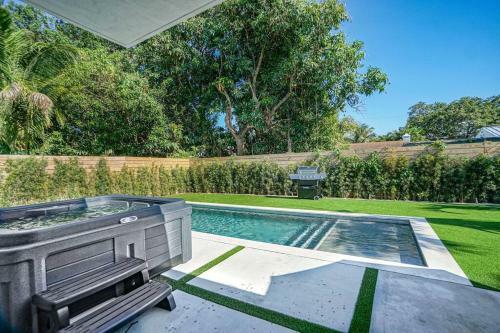 Villa Rav 4brm/3bth Pool, Hot Tub And Parking