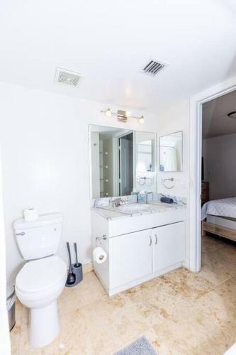 4 Bedroom Apartment In Brickell With Free Parking