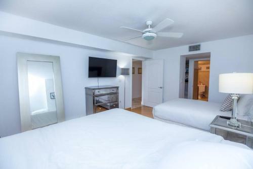 Amazing 2 Bedroom Apartment/ Free Parking Brickell
