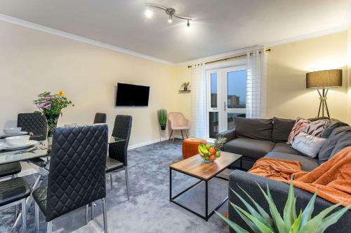 Zara Apartments Pt2