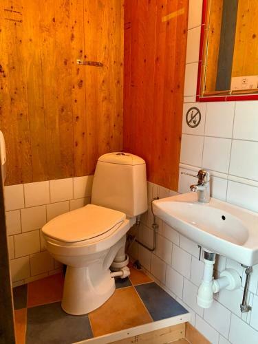 Bed & Breakfast Bnb K�rlingesund Retreat Center