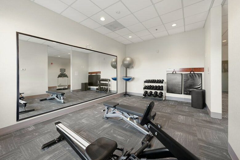Holiday Inn Express Hotel & Suites-edmonton South