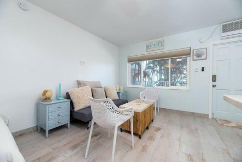 The International - Oceanside Condo