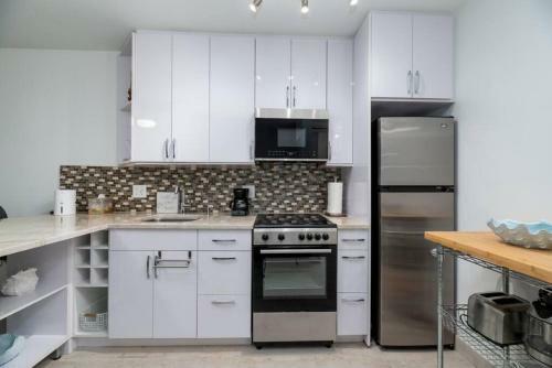 The International - Oceanside Condo