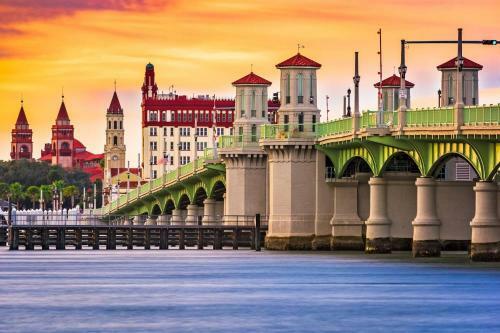 Vilano Cottage Unit A