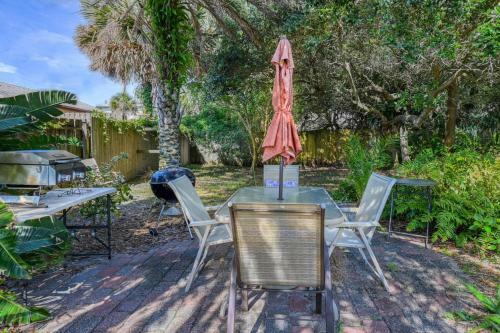 Vilano Cottage Unit B