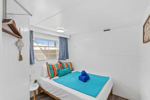 River View Houseboat