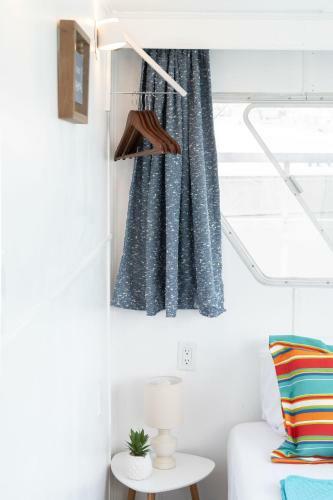 River View Houseboat