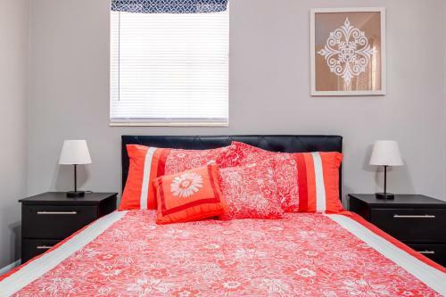 Charming Cozy Cottage In South Tampa