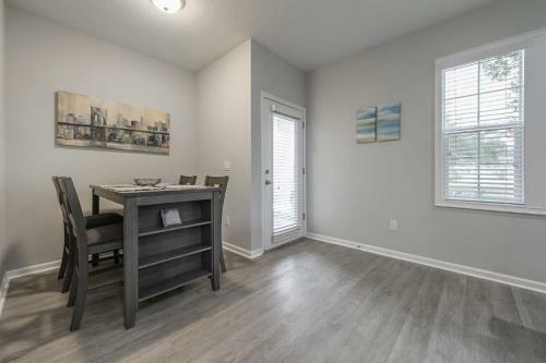 Apartamento Eclectic Townhome Haven In Tampa