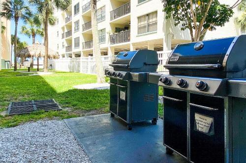 Beach Place 1-404