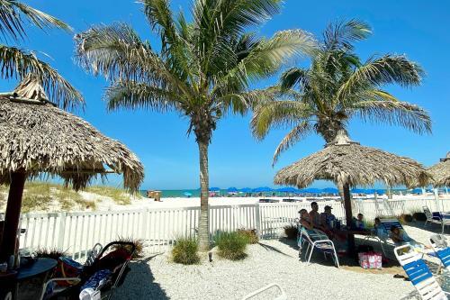 Beach Place 1-404