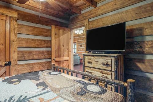 Bear Claw Lodge