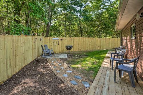 Rock Spring Hideaway With Large Yard And Grill!