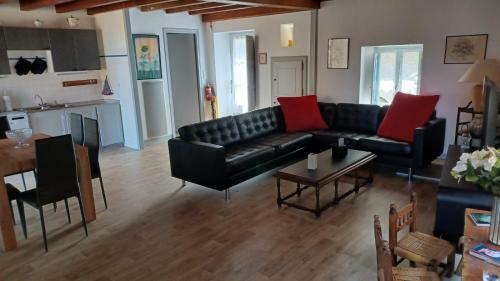 La Grange � Baran - Propri�t� de Charme Avec Piscine