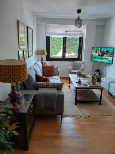 Apartamento El �eru. En Zona Verde Y Junto Al Mar.
