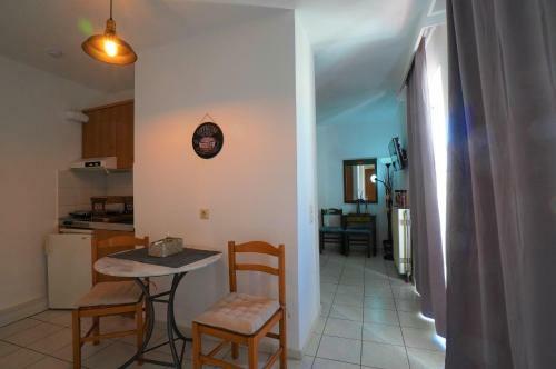 Apartamento Mandy Sea Front Suites