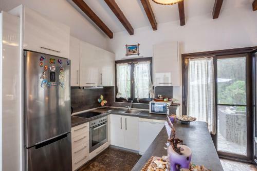The Gift Sunny Villa
