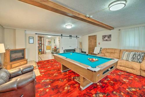 Caldwell House With Grill About 1 Mi To Downtown!