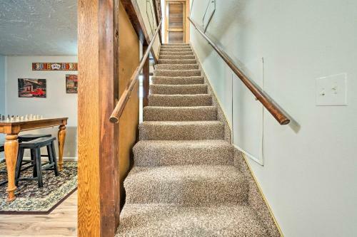 Caldwell House With Grill About 1 Mi To Downtown!