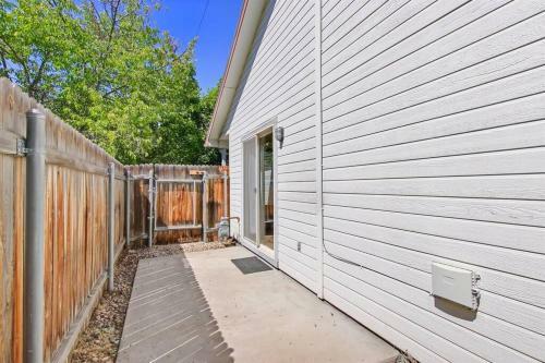 Centrally Located Downtown Boise Entire 4 Bedroom Duplex