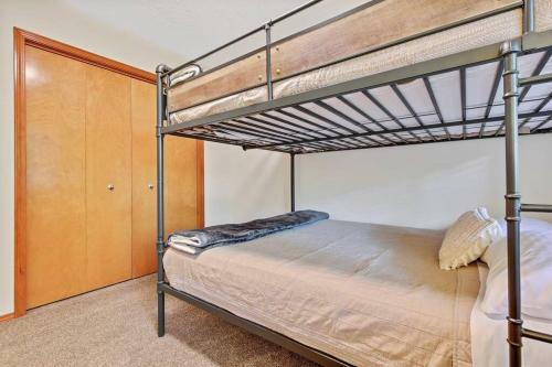 Centrally Located Downtown Boise Entire 4 Bedroom Duplex