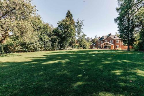 Marble House - Heated Indoor Pool, Gym, Cinema