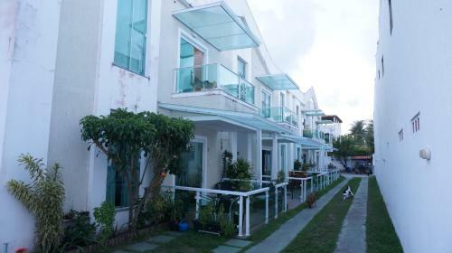Vila Napoli - Apartamento Pr�ximo � Praia - Ipitanga