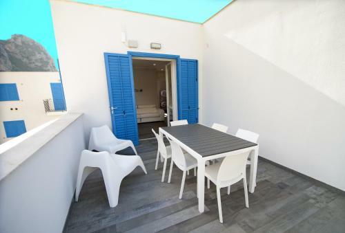 Casa Bamb� Con Piscina A Macari