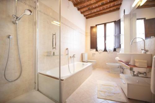 Serena Apartment, Cosy Close Center Town