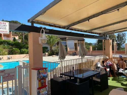 Apartamento Studio R�nov� Avec Piscine Proche Saint-tropez