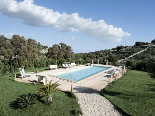Spacious Apartment In Modica With Shared Pool