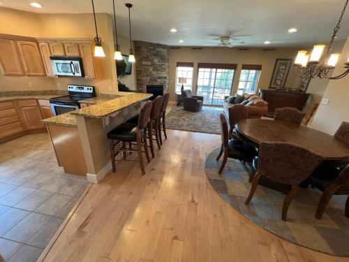 Dubla Vedere - Lake View - Hot Tub - Fire Pit - Sleeps 9