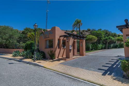 Elegant 4br Apartment In Rivera, Mijas, Pool, Wifi