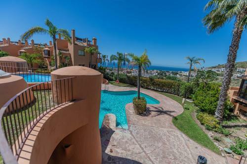 Elegant 4br Apartment In Rivera, Mijas, Pool, Wifi