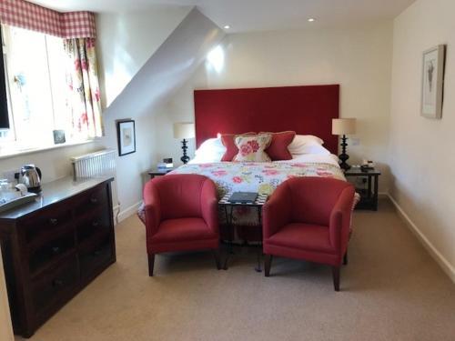 The Hare & Hounds Hotel