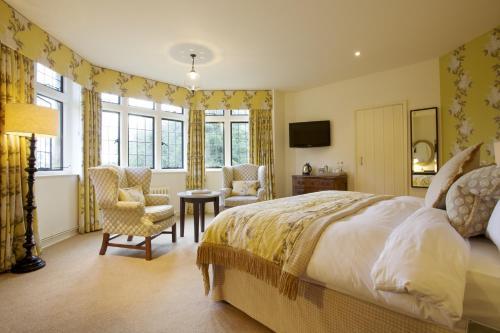 The Hare & Hounds Hotel