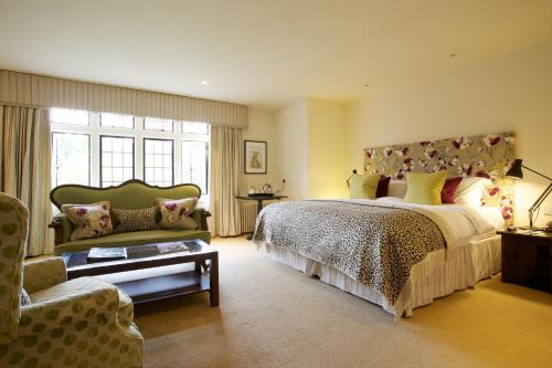 The Hare & Hounds Hotel