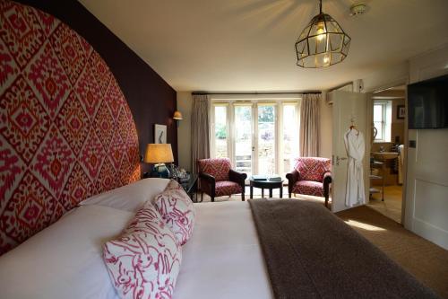 The Hare & Hounds Hotel
