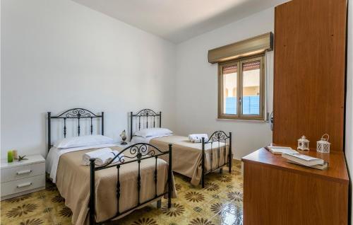 Stunning Home In Noto With 2 Bedrooms