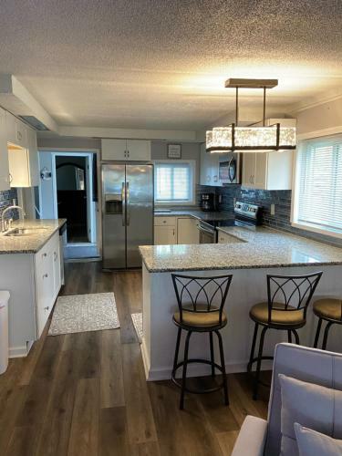 Lakefront Home (Newly Renovated) In Belleville Mi