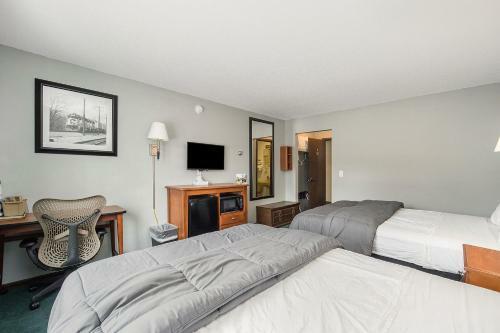 Snow Chasers Lodge - Room 3